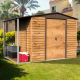 Abrigo de jardim em metal com efeito madeira 4,78 m² com alpendre + kit de fundação ALPINE – DURAMAX